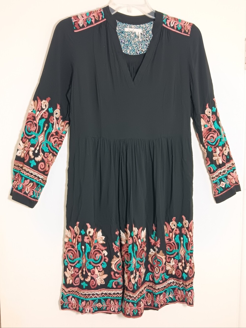 Black Embroidered V-Neck Long Sleeve Dress